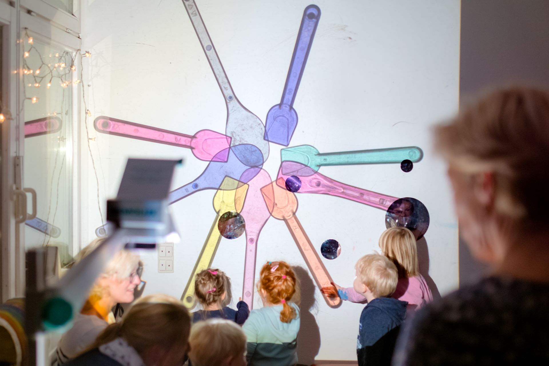 12 Kleine Zauberkünstler*innen